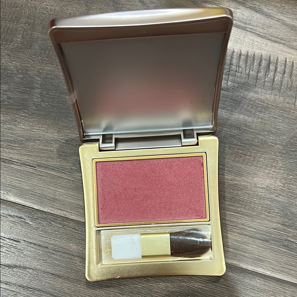 Luxurious Pink Blush by Elizabeth Arden